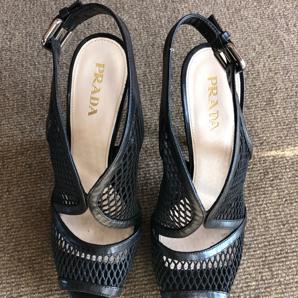 Prada - Picture 4 of 7